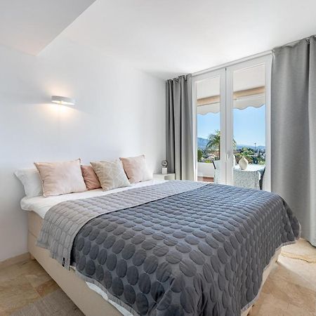 2 Bedroom With Sea And Mountain Views, Pool Marbella Kültér fotó