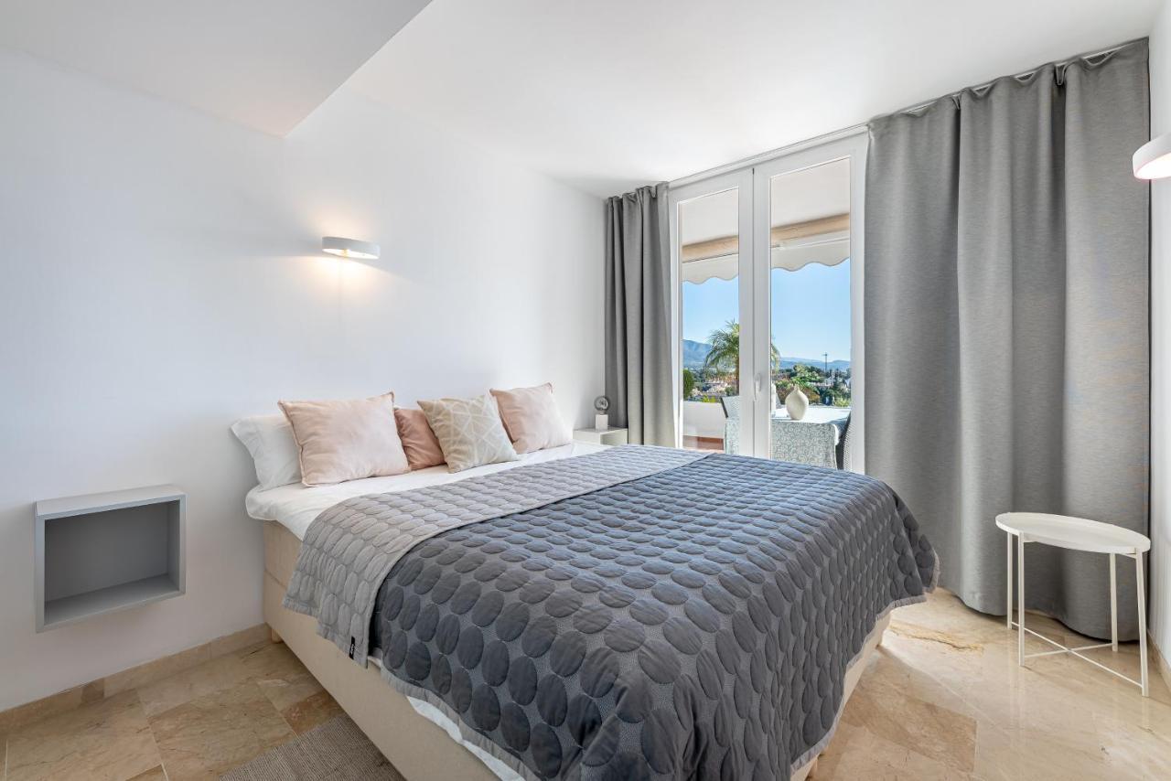 2 Bedroom With Sea And Mountain Views, Pool Marbella Kültér fotó