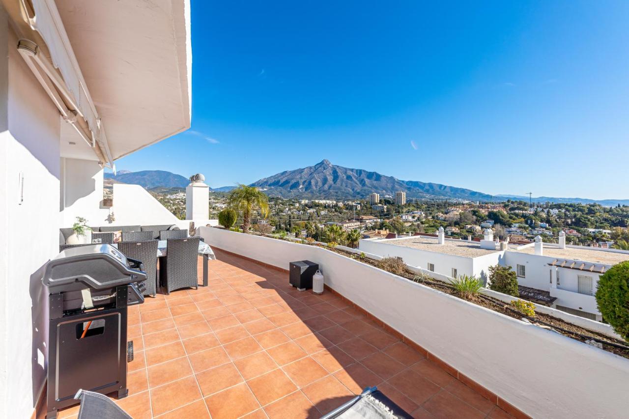 2 Bedroom With Sea And Mountain Views, Pool Marbella Kültér fotó