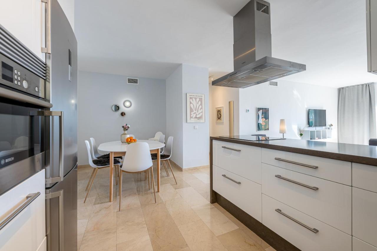 2 Bedroom With Sea And Mountain Views, Pool Marbella Kültér fotó