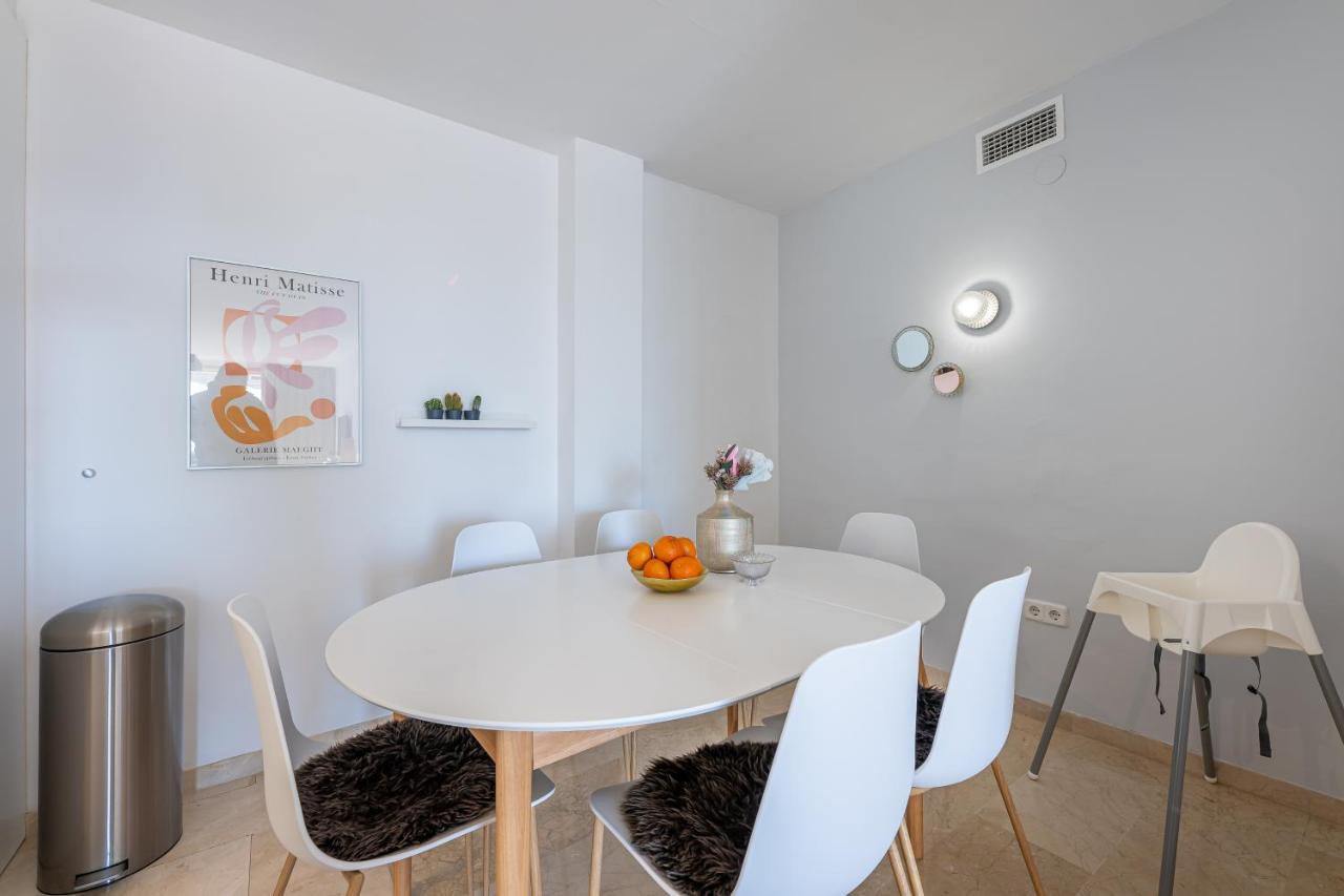 2 Bedroom With Sea And Mountain Views, Pool Marbella Kültér fotó